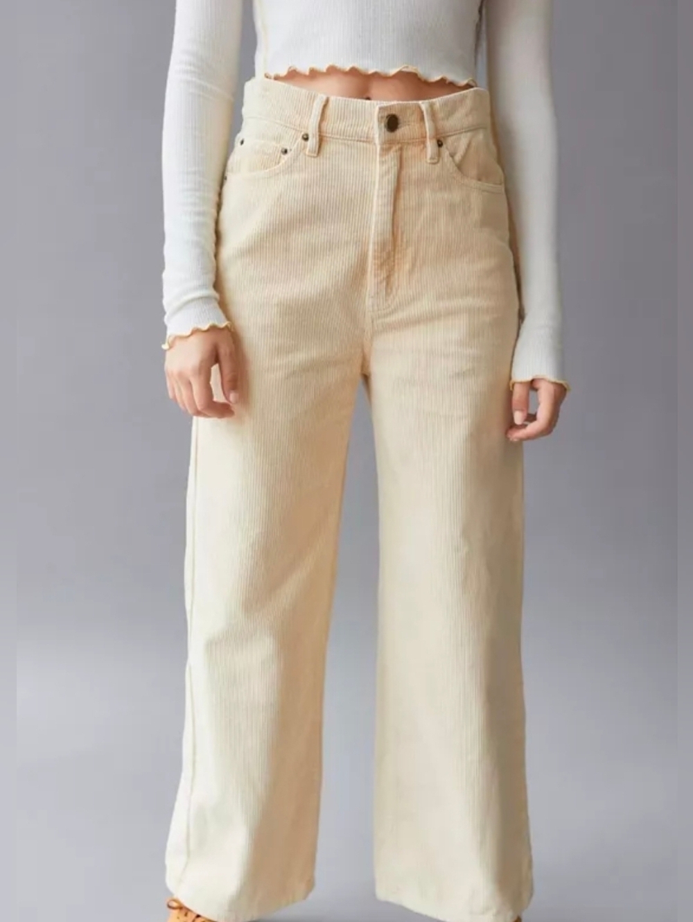 Urban Outfitters Womens Cream BDG Corduroy Pants Size 25 High & Wide Flare